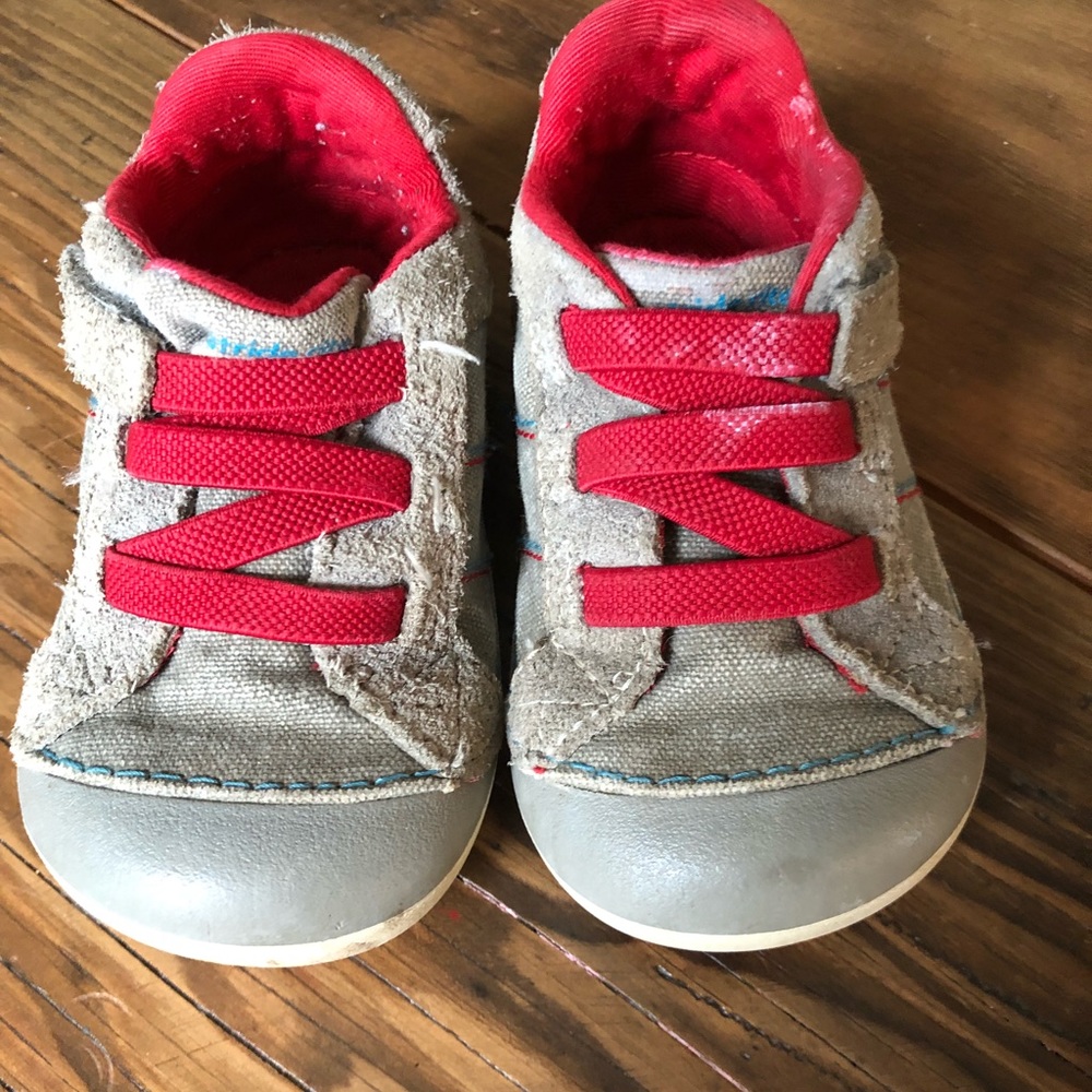 Stride rite 5.5 toddler sneaker